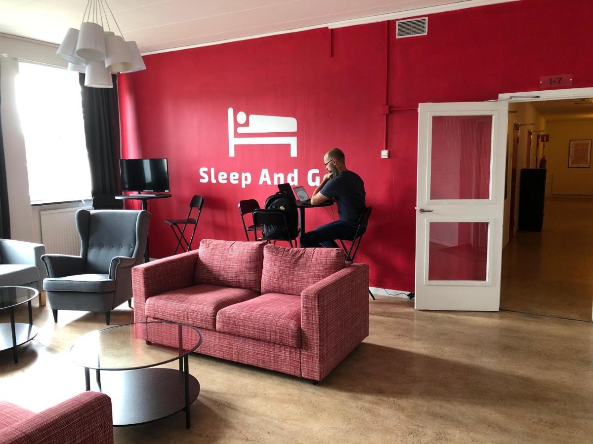 Sleep And Go Hotel Härnösand Exterior foto